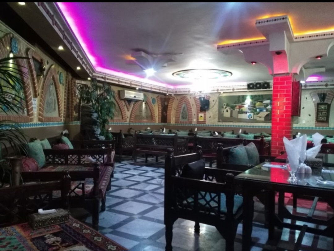 رستوران گل یخ
