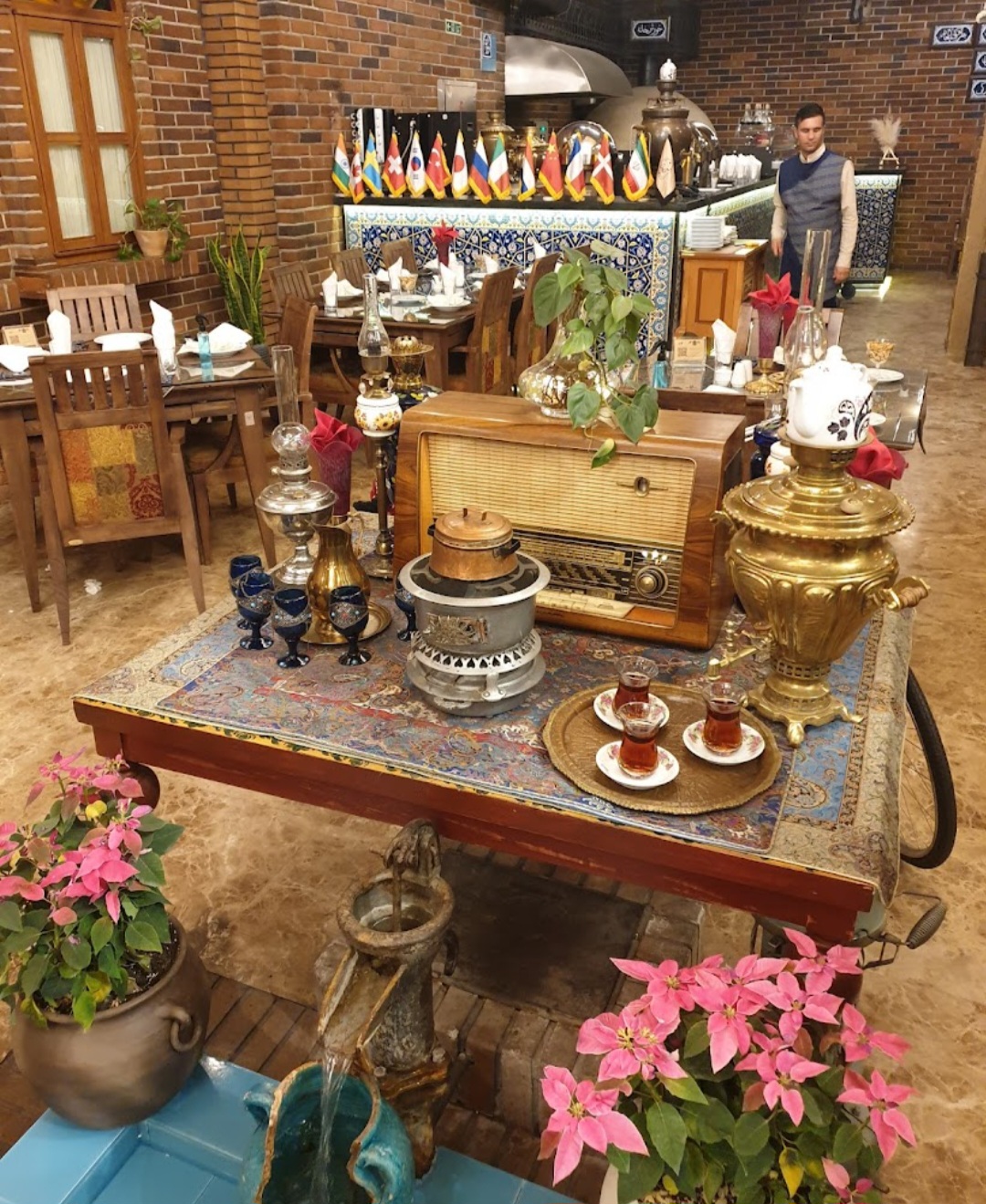 رستوران ایوان آپادانا